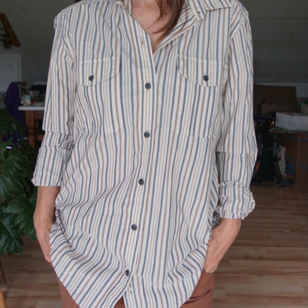 Filson W’s Kadin Island Shirt. Size L